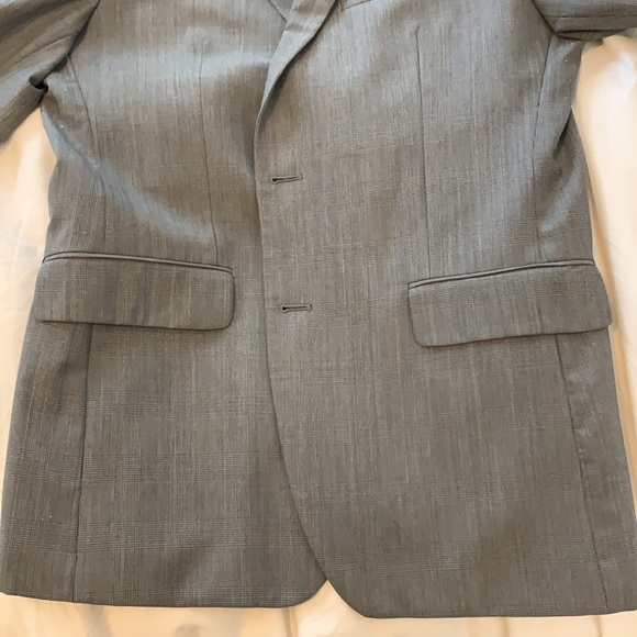 Banana Republic grey checked suit - Picture 6 of 8